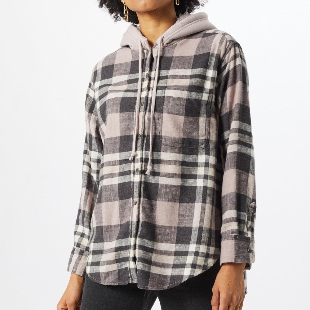 453 American Eagle Plaid Hooded Shacket Flannel Button Up Black Pink Small